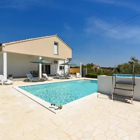 Poolincluded - Holiday Anima *