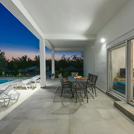 Poolincluded - Holiday Anima Holiday home